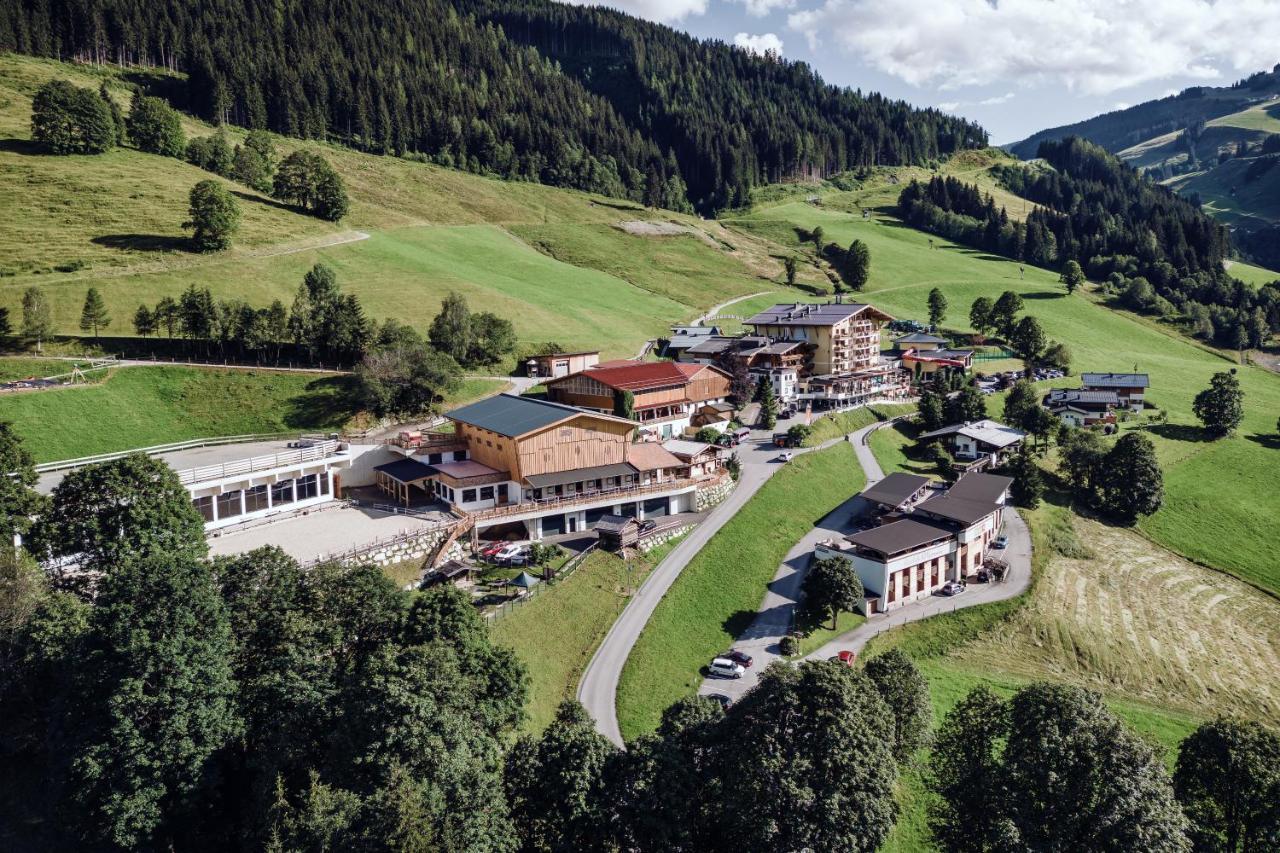Familienresort Ellmauhof Saalbach-Hinterglemm Zewnętrze zdjęcie